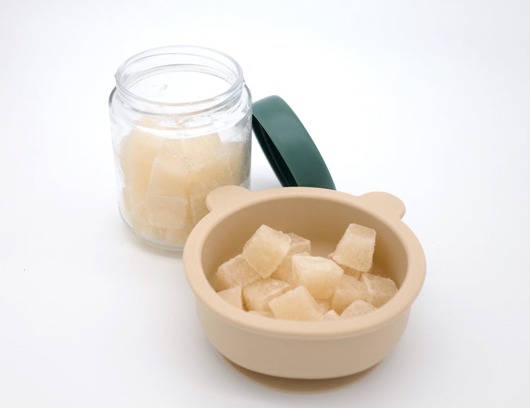 Bone Broths for Dogs and Cats