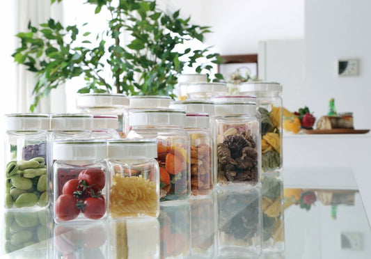 FRESHLOK // plastic container