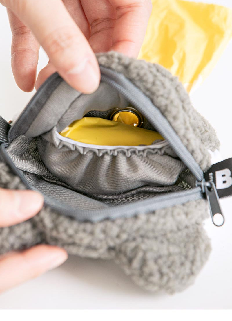 COLA // poop bag holder