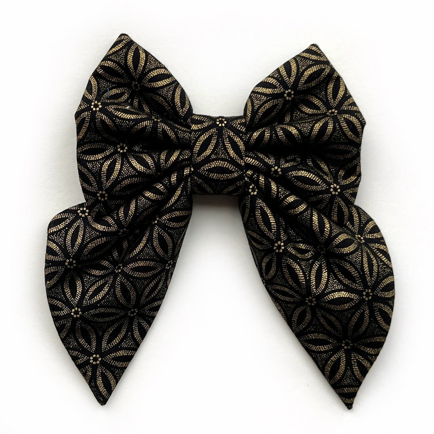 CLEMATIS NOIR // bow