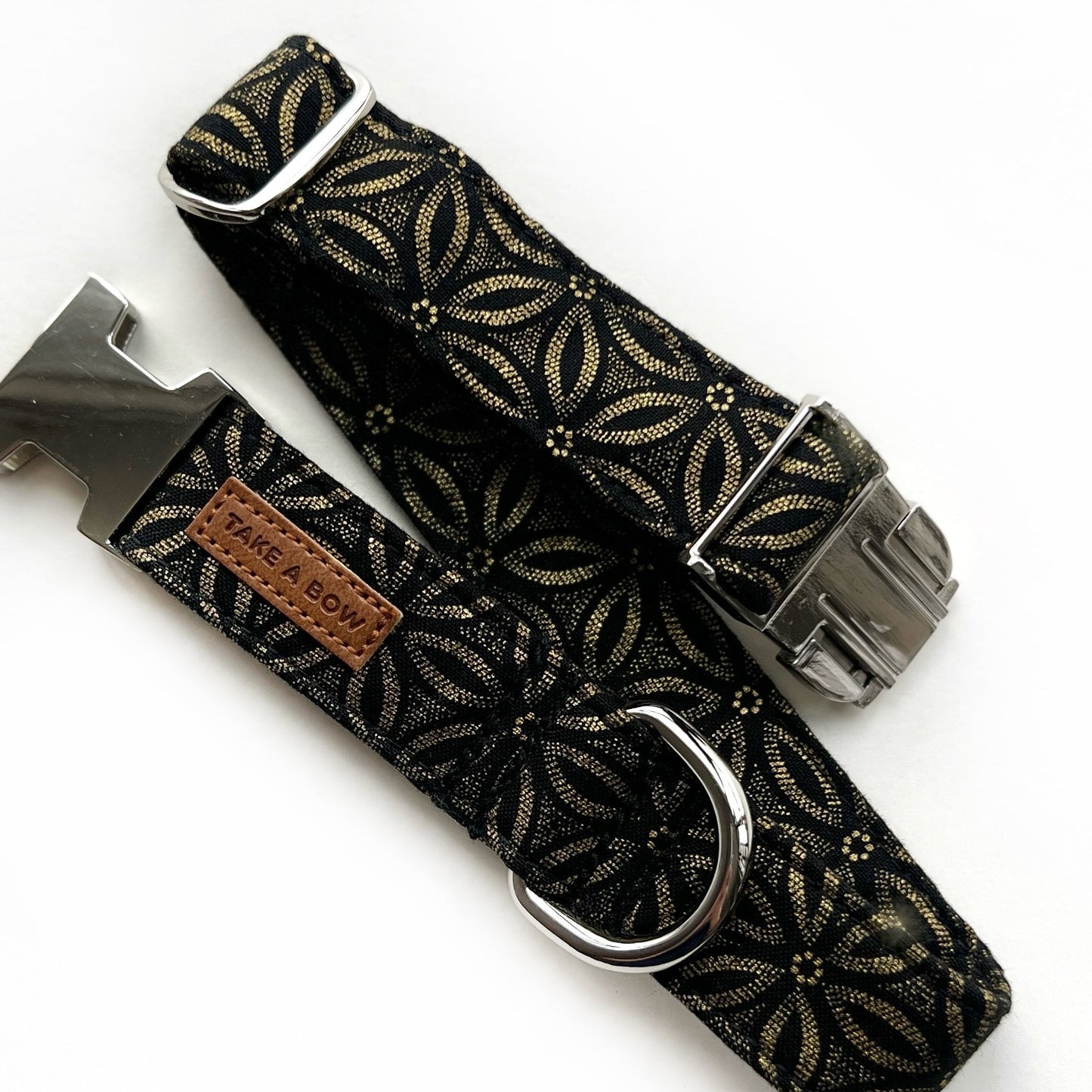CLEMATIS NOIR // collar
