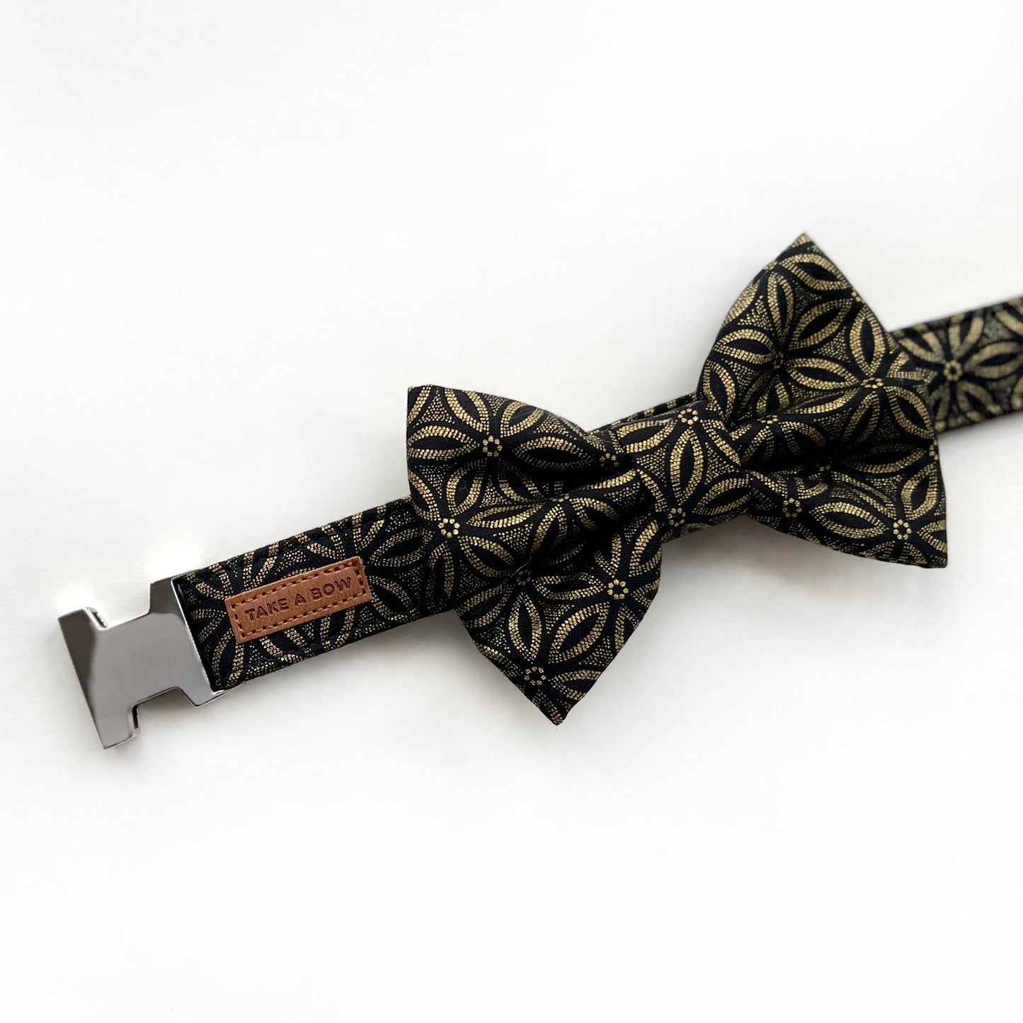 CLEMATIS NOIR // collar