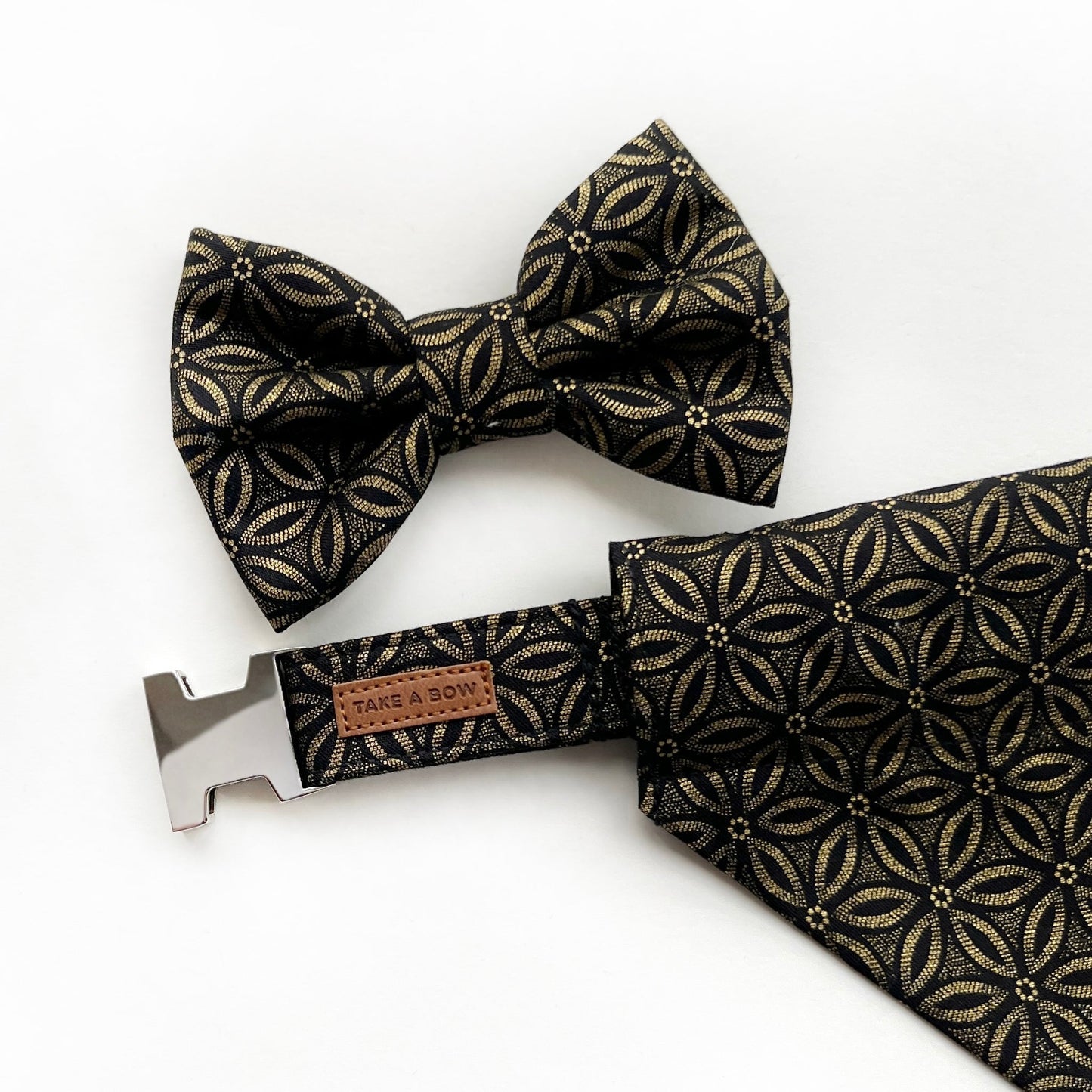 CLEMATIS NOIR // collar