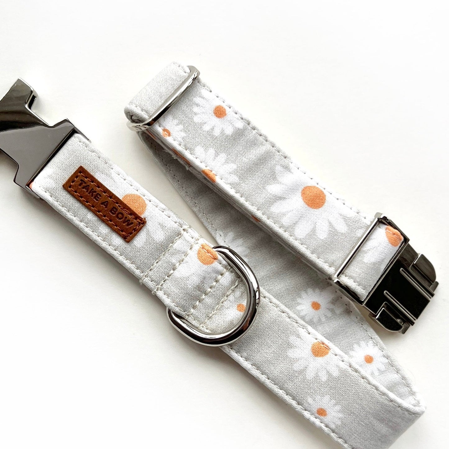 CHAMOMILE // collar