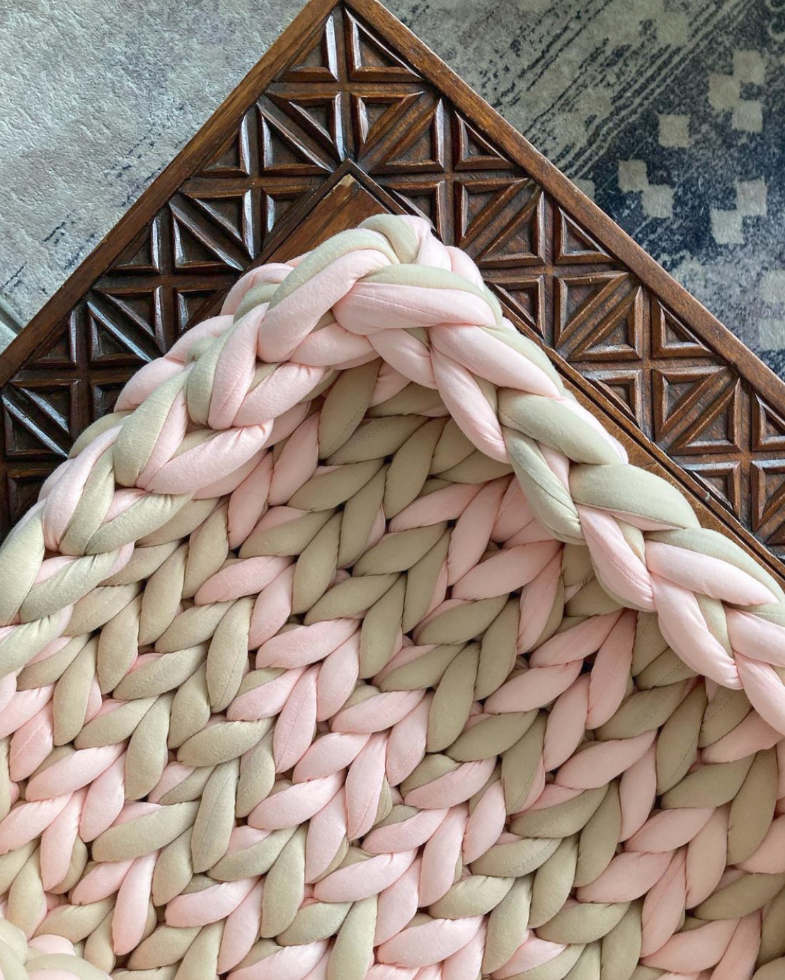 Toastbox // cotton pet bed