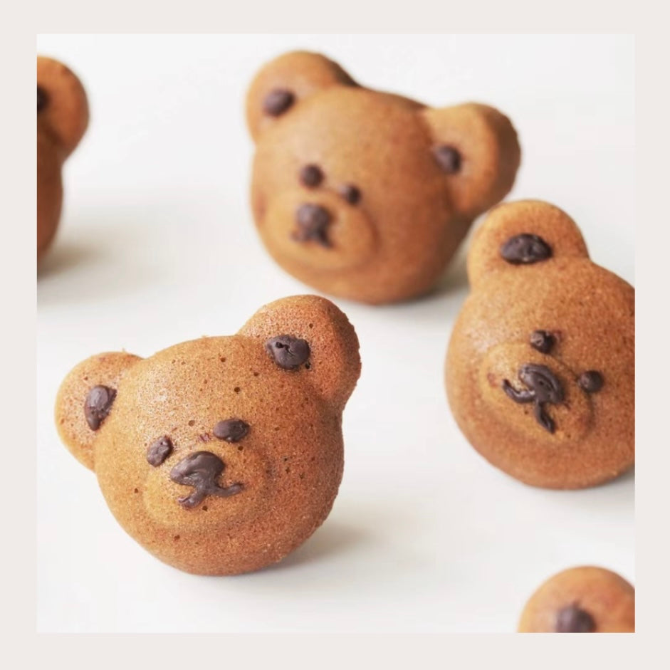 PEANUT BUTTER BEAR // pet cake