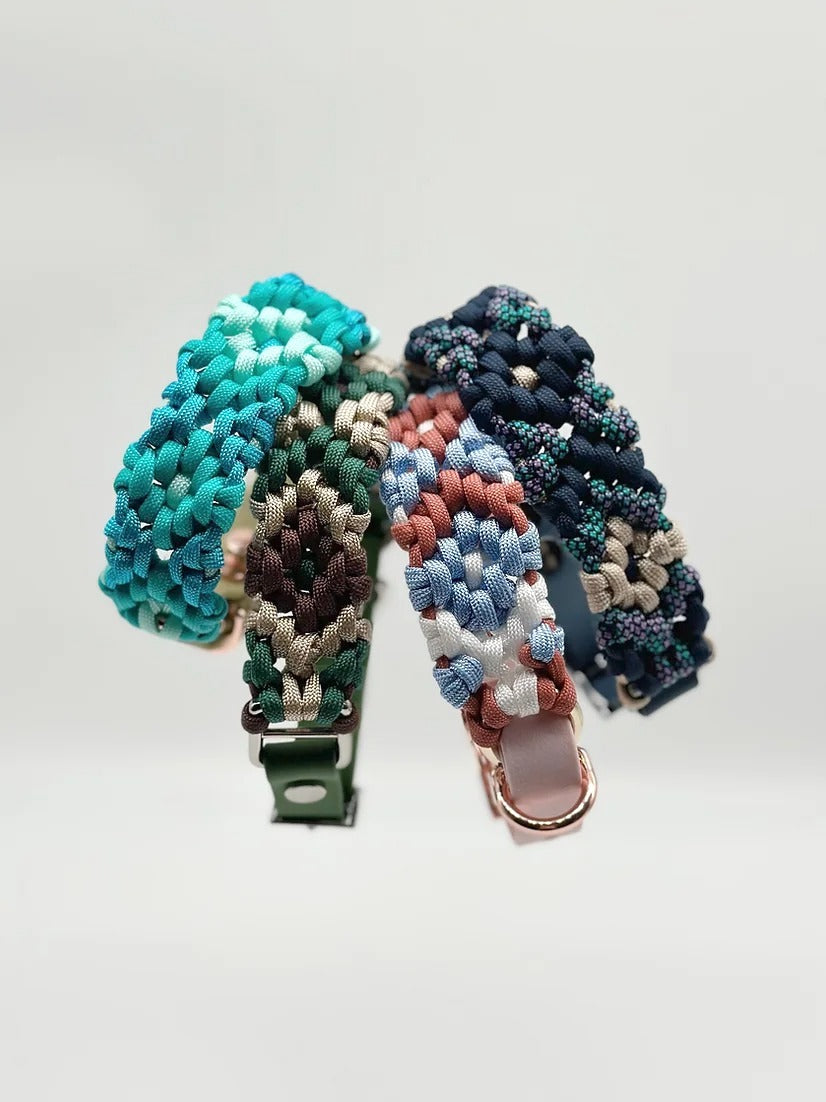 AMICA // martingale collar