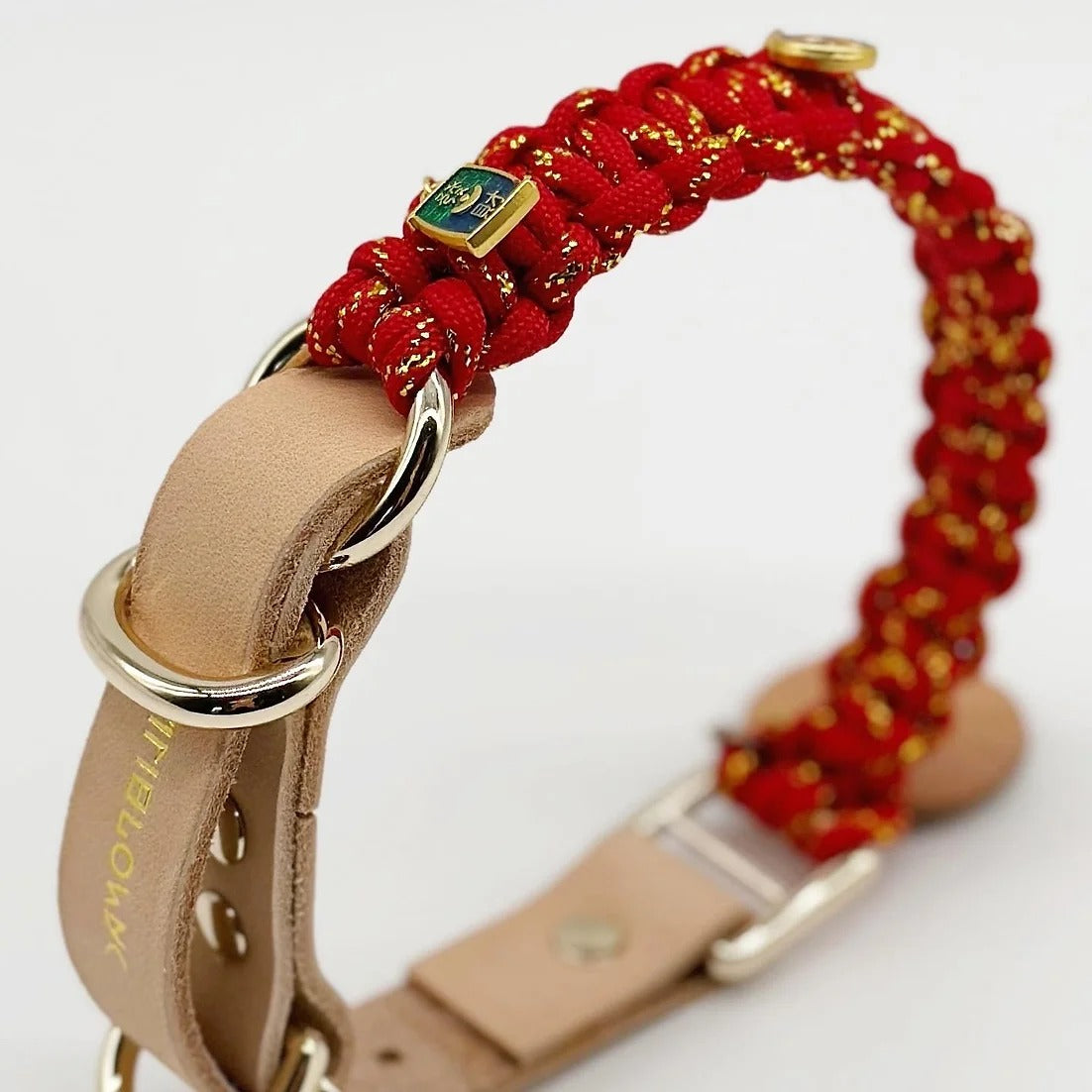 CNY // adjustable collar