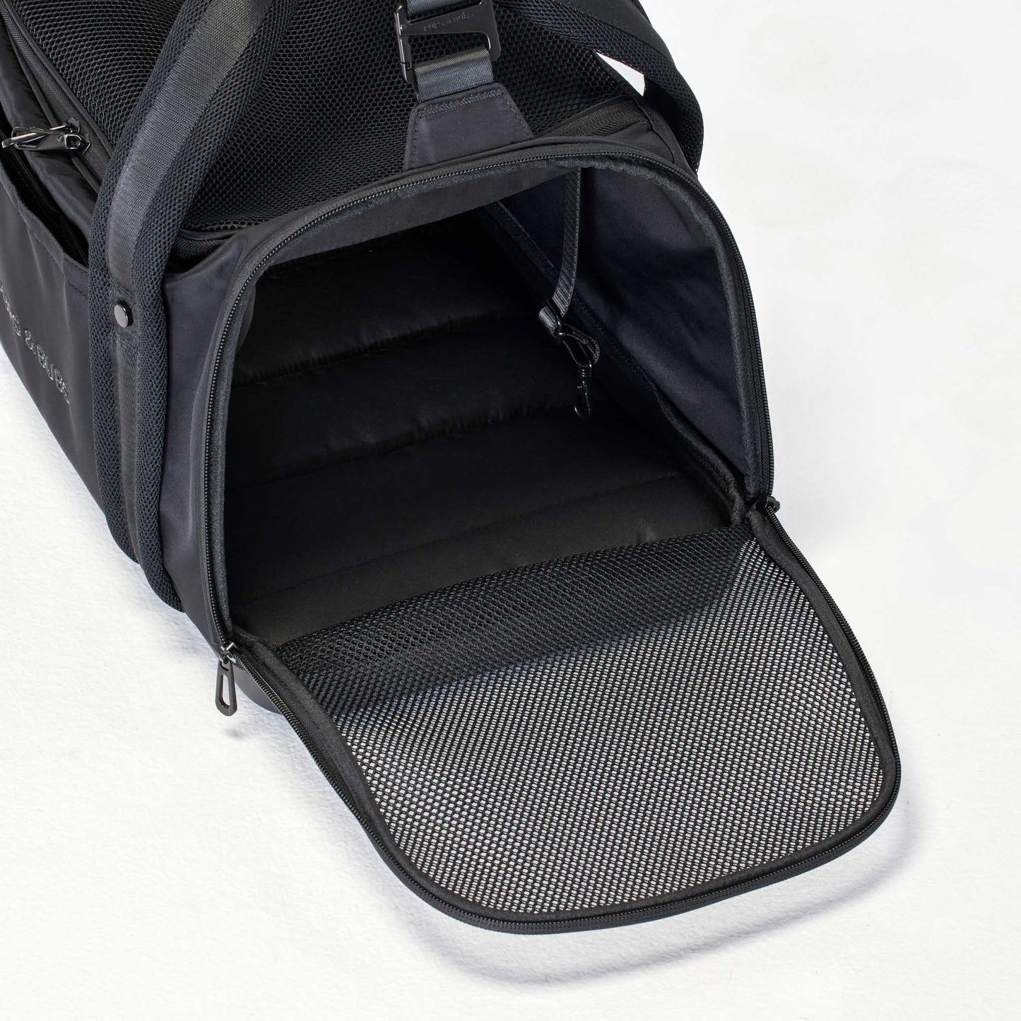 ONBOARD // tote bag carrier