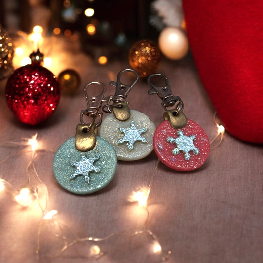 BAUBLE TAG // christmas accessory