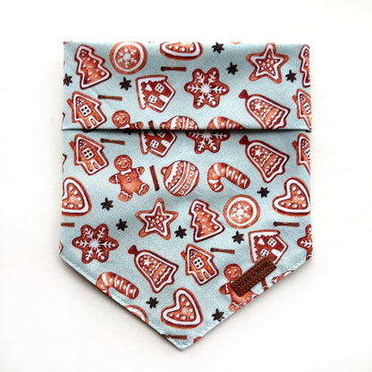 GINGERBREAD BAKERY // bandana