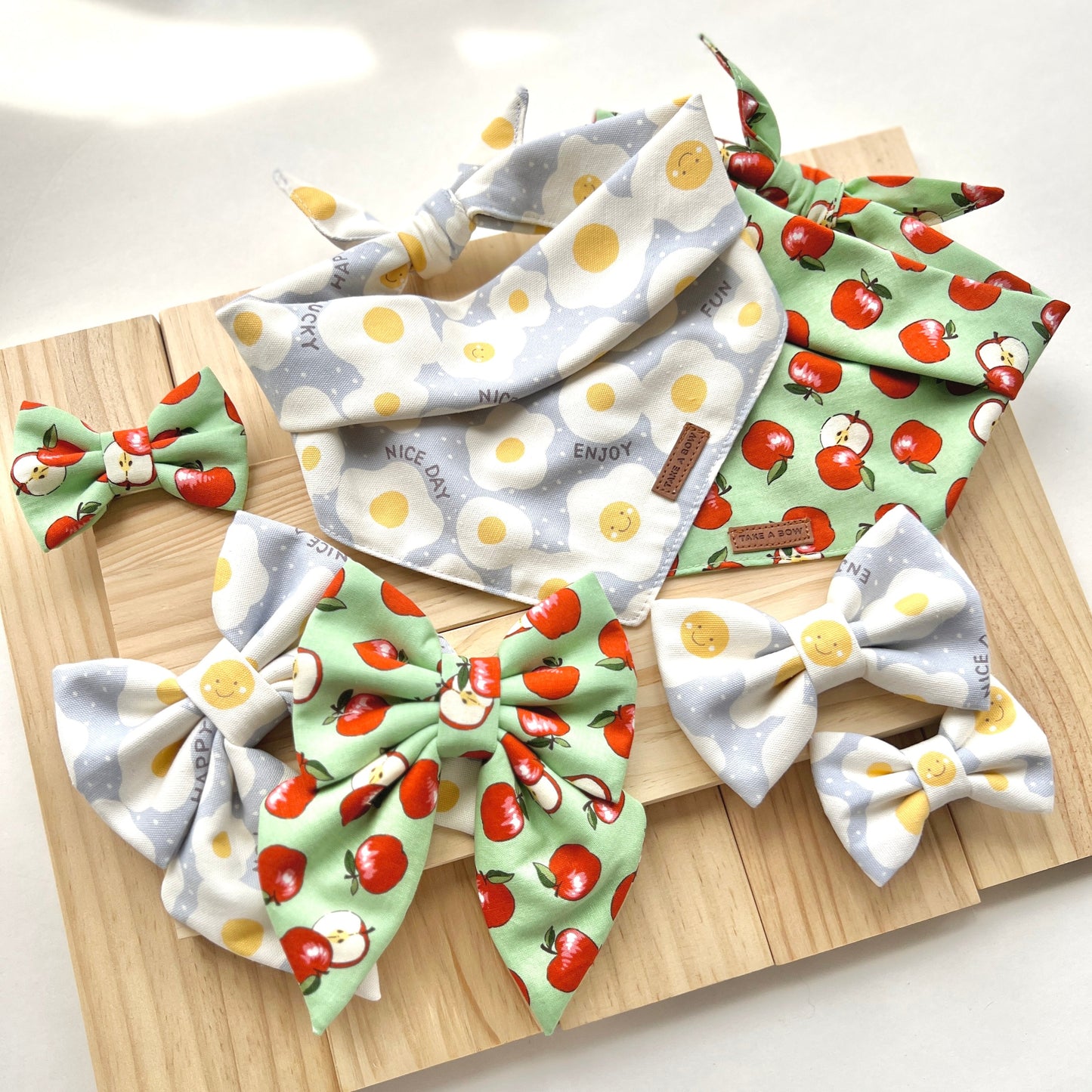AN APPLE A DAY // bandana