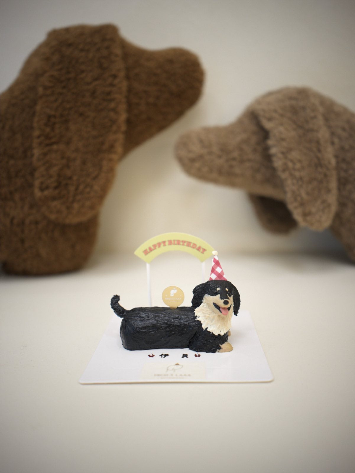 BESPOKE MINI-ME // pet cake