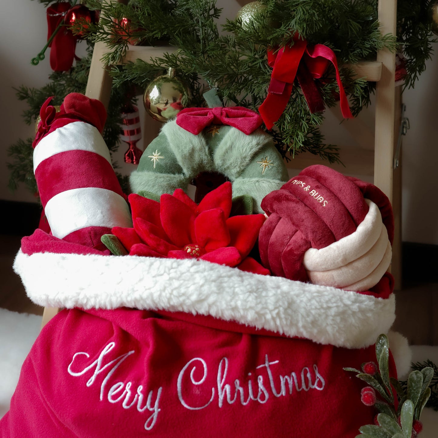 FESTIVE WREATH // nosework toy