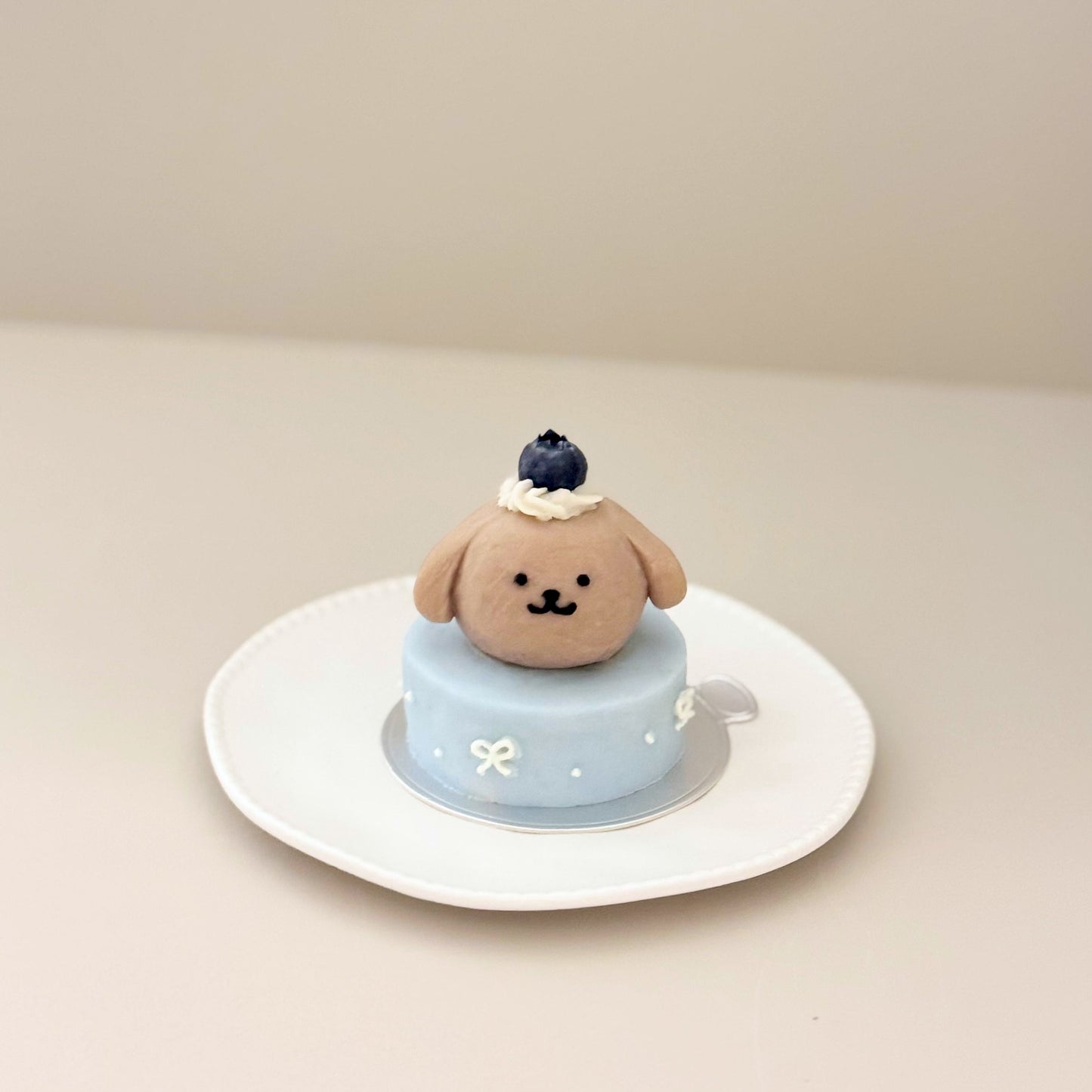DUCK & BLUEBERRY CAKE // pet cake