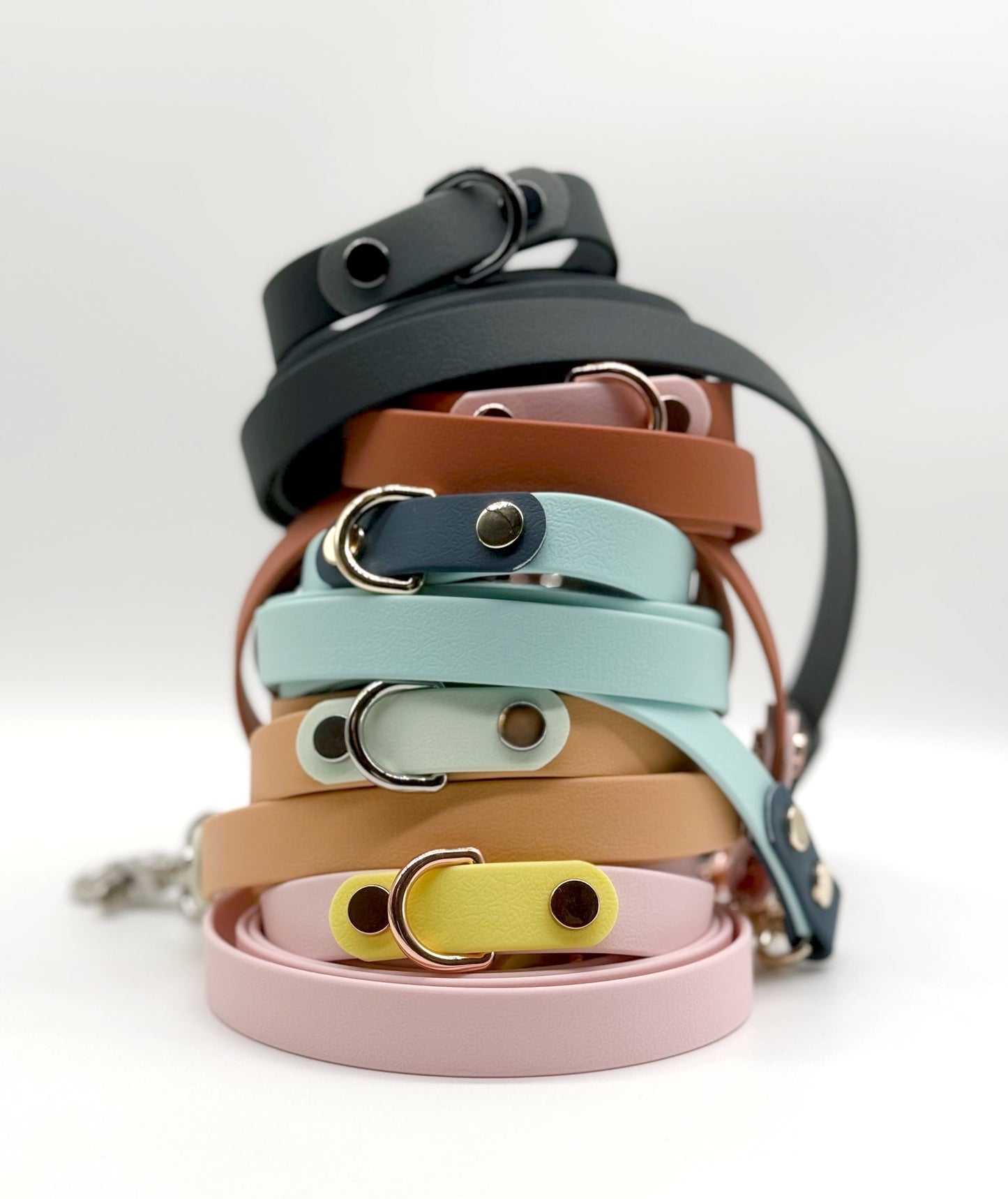 VOLO // crossbody leash