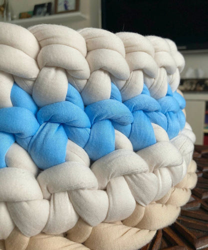 Twirl // cotton pet bed